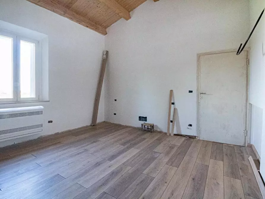 Immagine 21 di Casa indipendente in vendita  a San Giuliano Terme