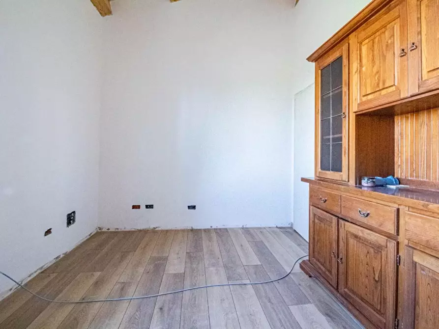 Immagine 28 di Casa indipendente in vendita  a San Giuliano Terme