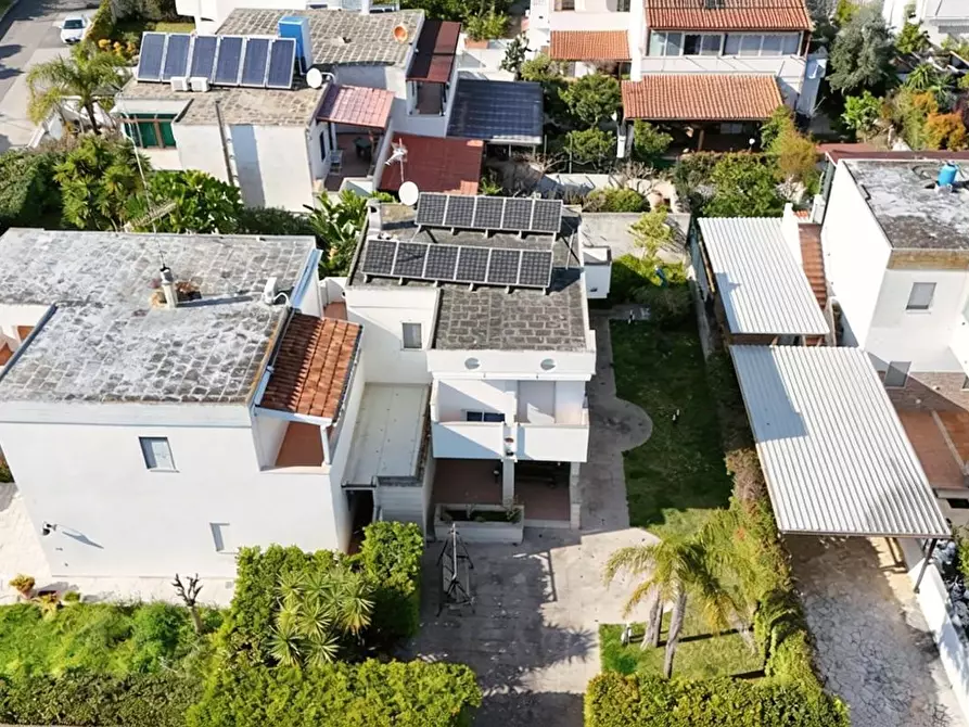 Immagine 19 di Casa indipendente in vendita  a Lecce