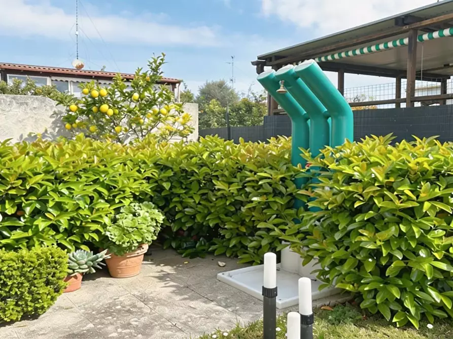 Immagine 17 di Casa indipendente in vendita  a Lecce