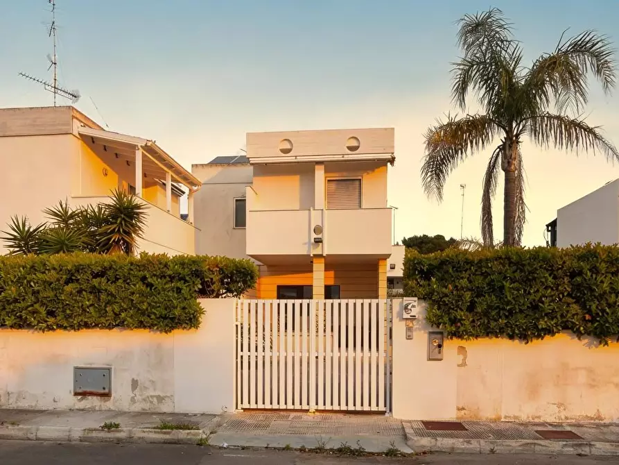 Immagine 1 di Casa indipendente in vendita  a Lecce