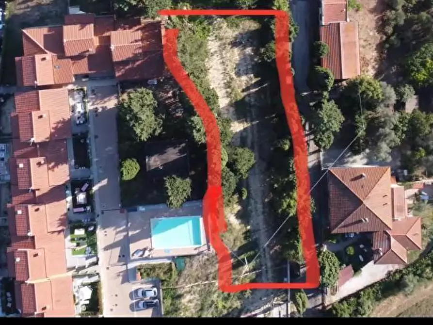 Immagine 1 di Terreno residenziale in vendita  a Collesalvetti