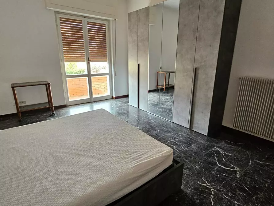 Immagine 12 di Casa indipendente in affitto  a Carrara