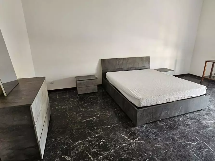 Immagine 21 di Casa indipendente in affitto  a Carrara