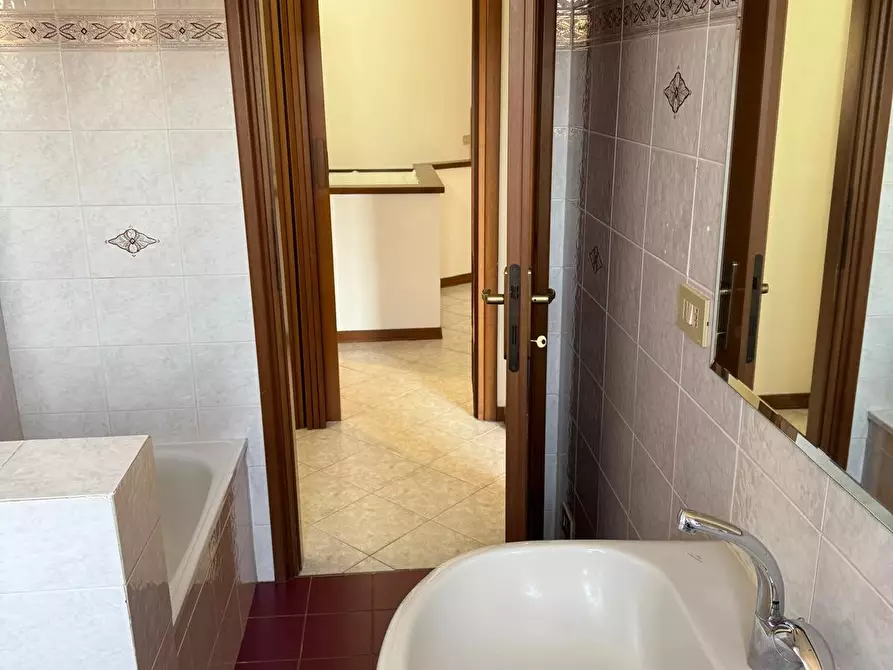 Immagine 11 di Appartamento in affitto  a Sovicille