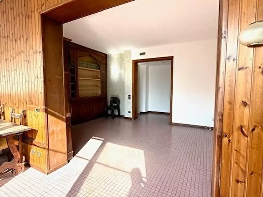 Immagine 4 di Appartamento in vendita  a Camaiore