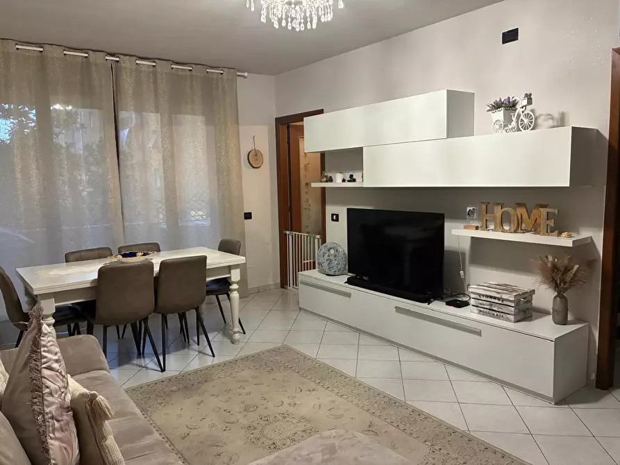 Immagine 2 di Appartamento in vendita  a Poggibonsi