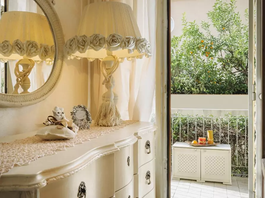 Immagine 16 di Appartamento in affitto  a Camaiore