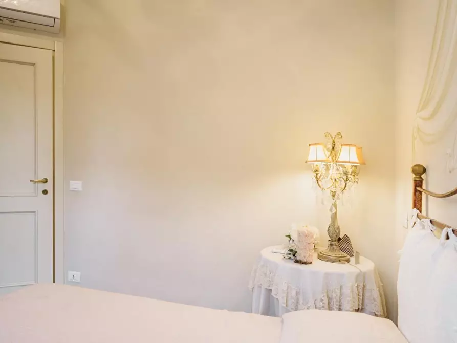 Immagine 14 di Appartamento in affitto  a Camaiore