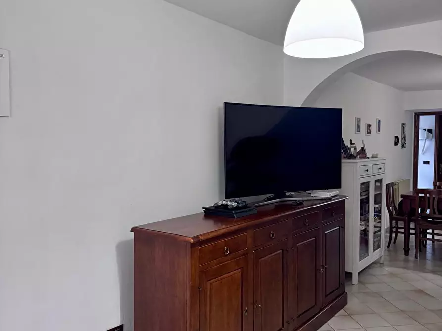 Immagine 5 di Appartamento in vendita  a Massa