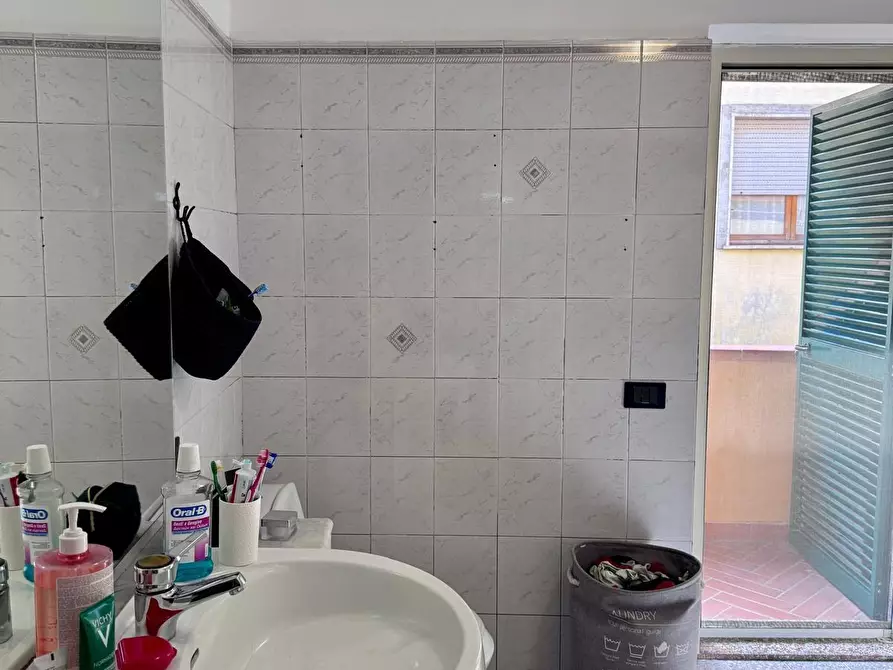 Immagine 30 di Appartamento in vendita  a Massa