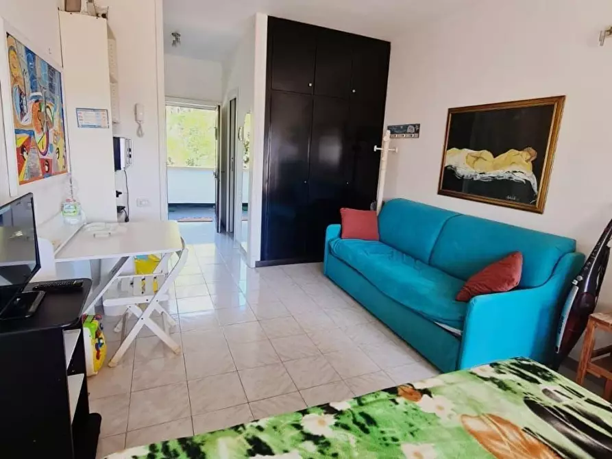 Immagine 4 di Appartamento in vendita  a Livorno