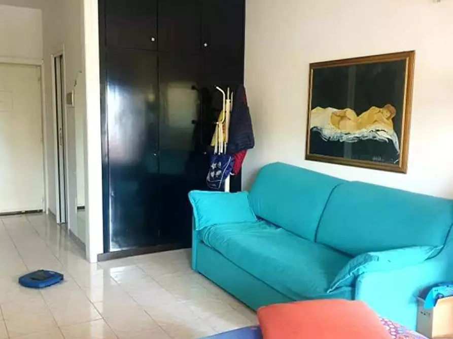 Immagine 5 di Appartamento in vendita  a Livorno