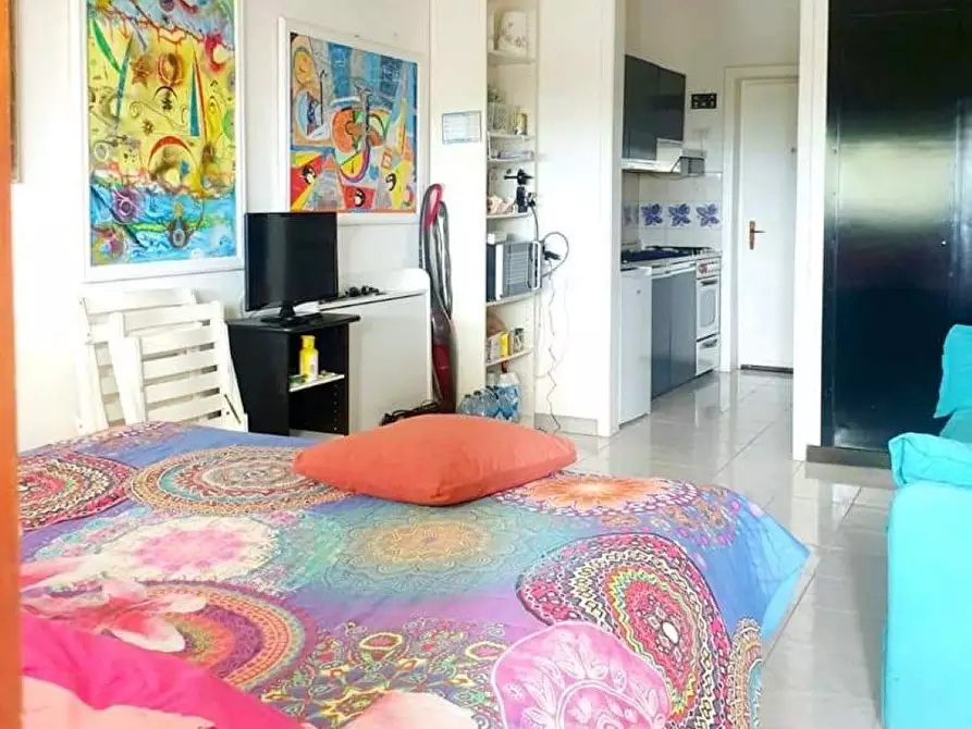 Immagine 7 di Appartamento in vendita  a Livorno