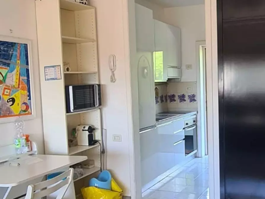 Immagine 11 di Appartamento in vendita  a Livorno