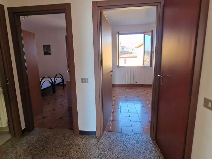 Immagine 12 di Appartamento in vendita  a Carrara