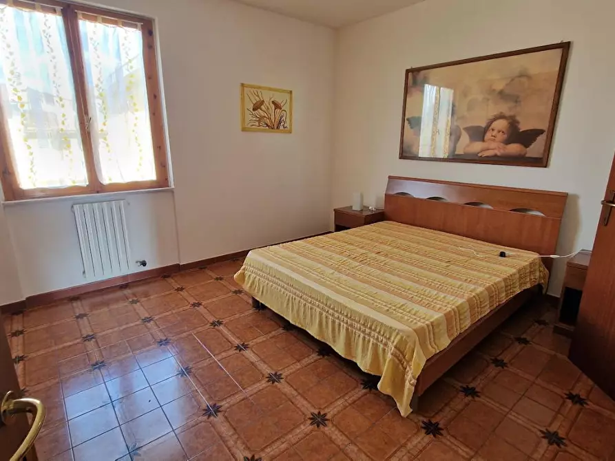 Immagine 10 di Appartamento in vendita  a Carrara