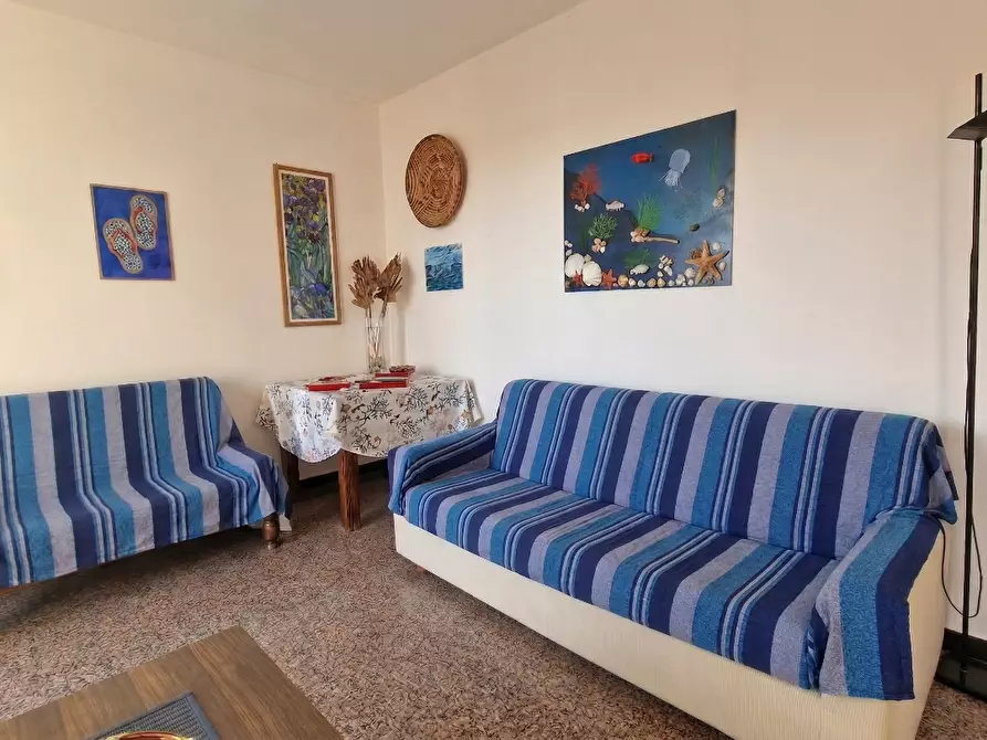 Immagine 2 di Appartamento in vendita  a Carrara