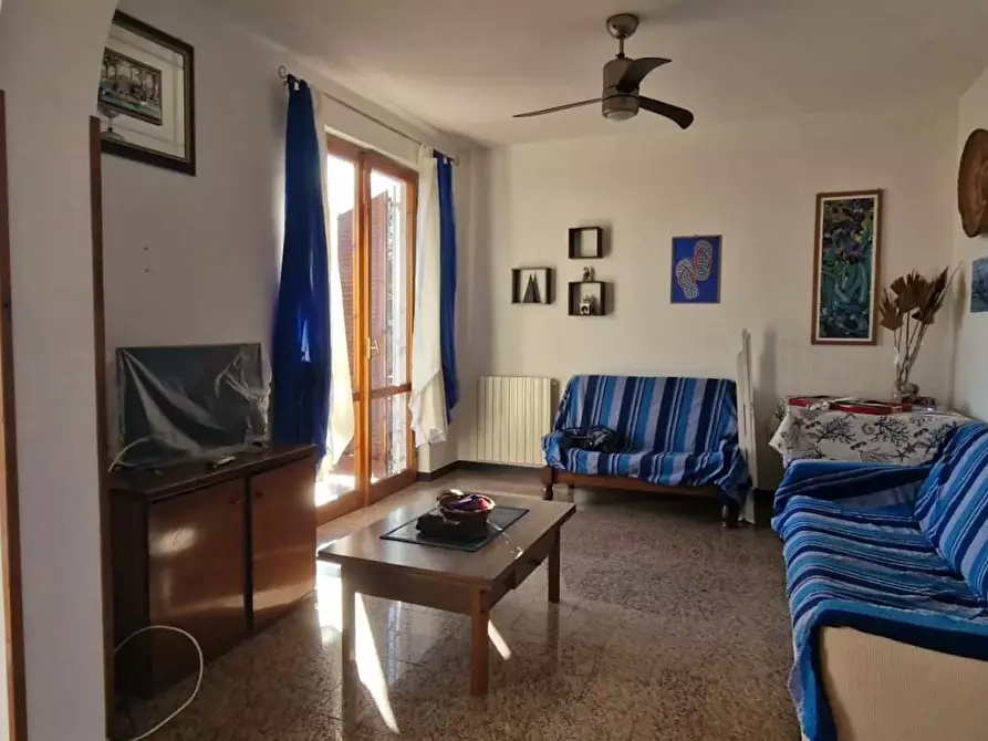 Immagine 3 di Appartamento in vendita  a Carrara