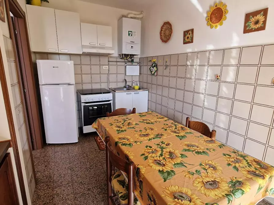 Immagine 7 di Appartamento in vendita  a Carrara