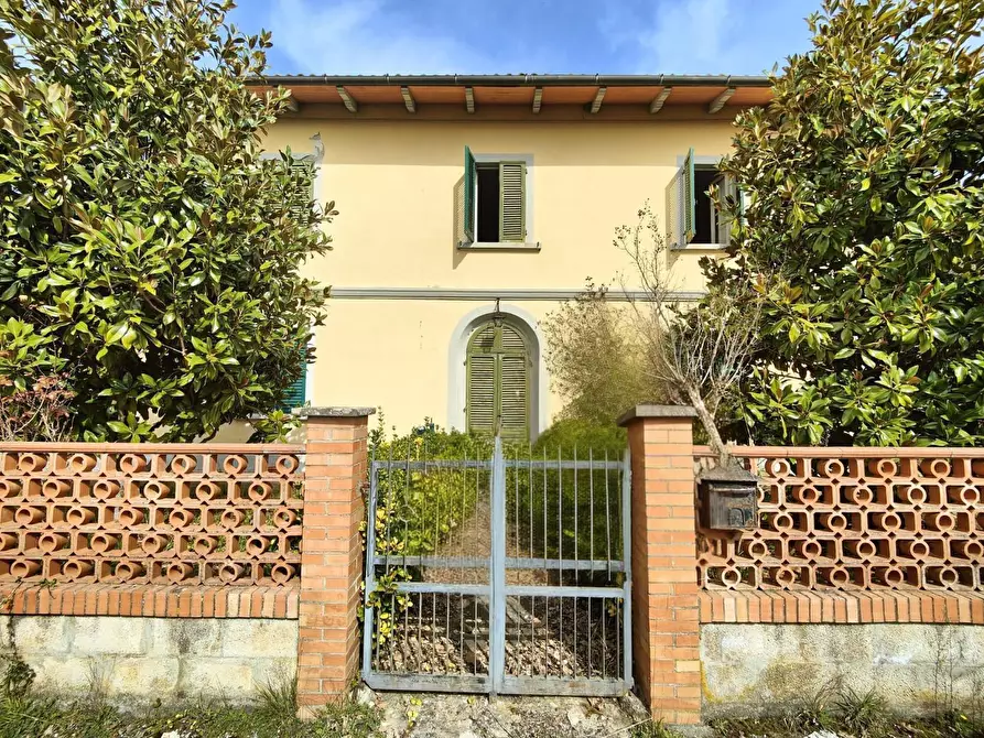 Immagine 20 di Casa bifamiliare in vendita  a Fucecchio