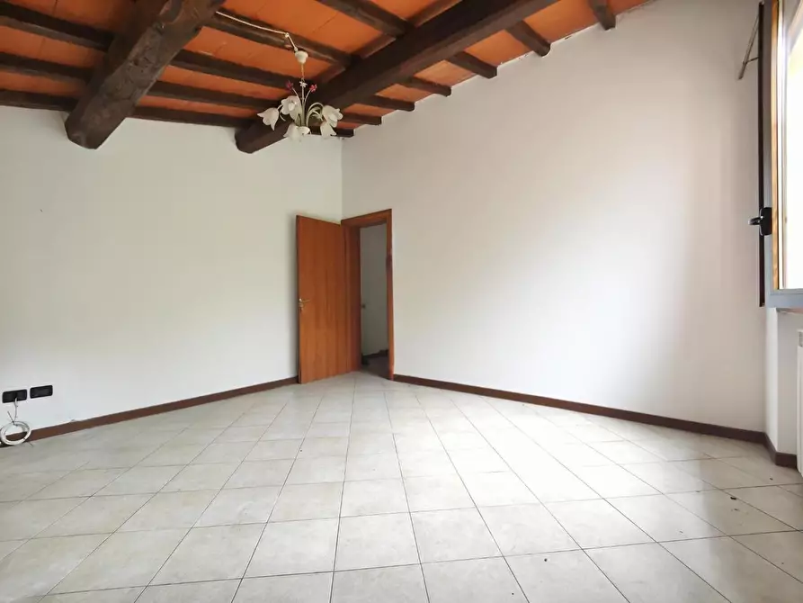 Immagine 5 di Casa bifamiliare in vendita  a Fucecchio