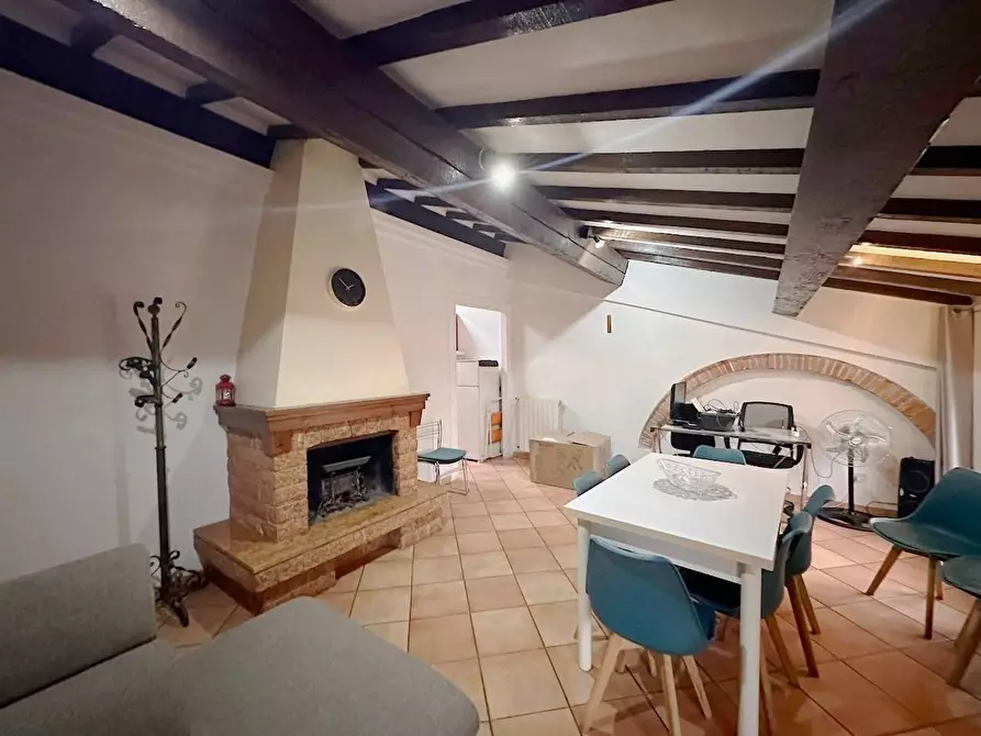 Immagine 6 di Appartamento in vendita  a Cascina