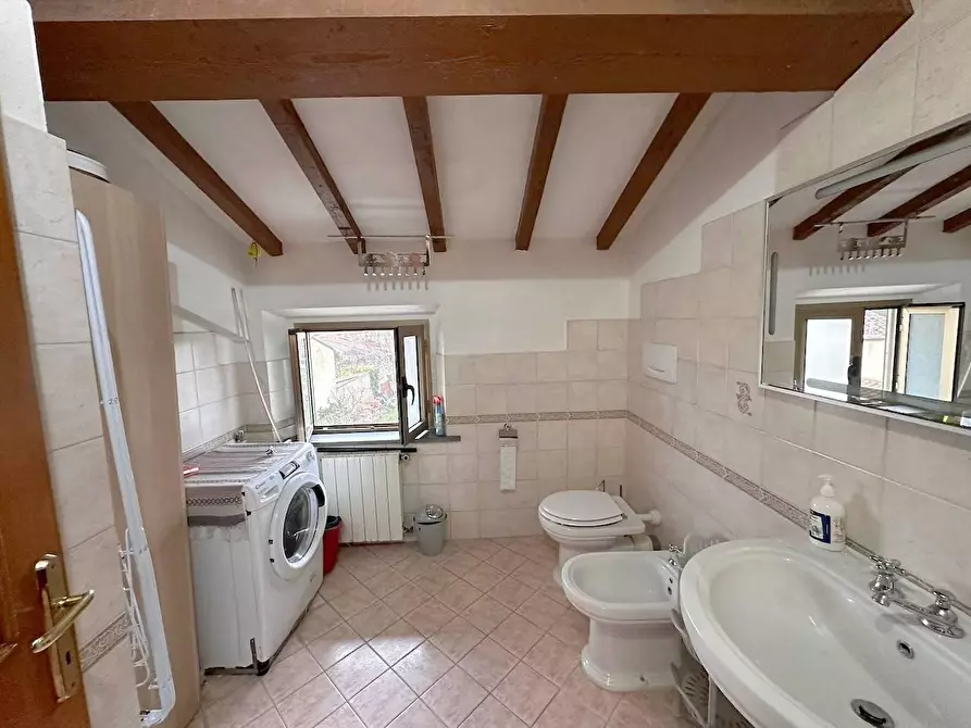 Immagine 16 di Appartamento in vendita  a Cascina