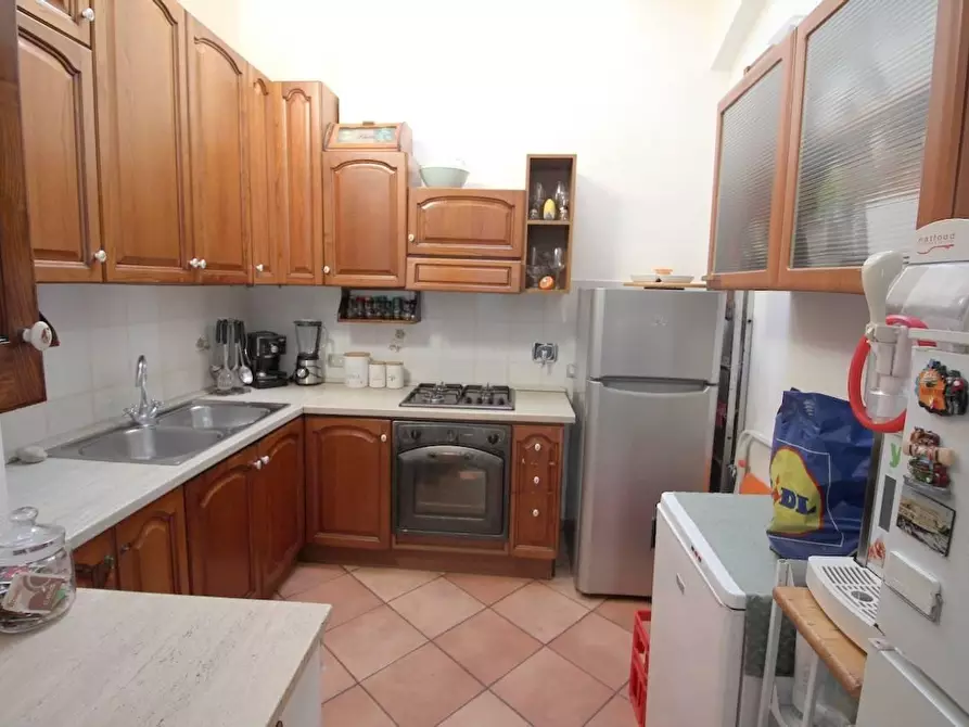 Immagine 10 di Appartamento in vendita  a Cascina