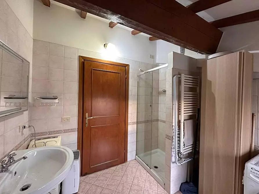 Immagine 18 di Appartamento in vendita  a Cascina