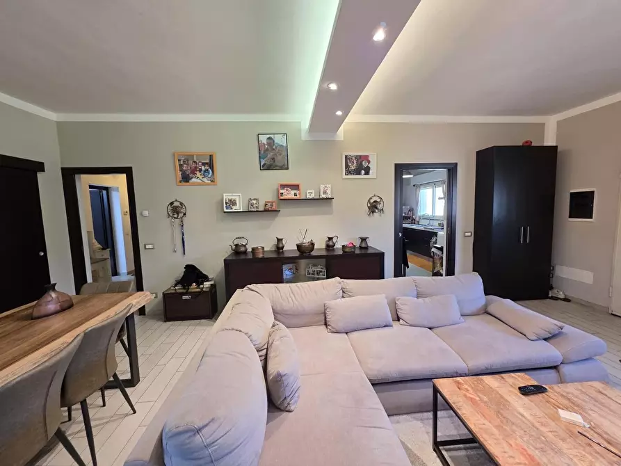 Immagine 4 di Casa semindipendente in vendita  a Viareggio