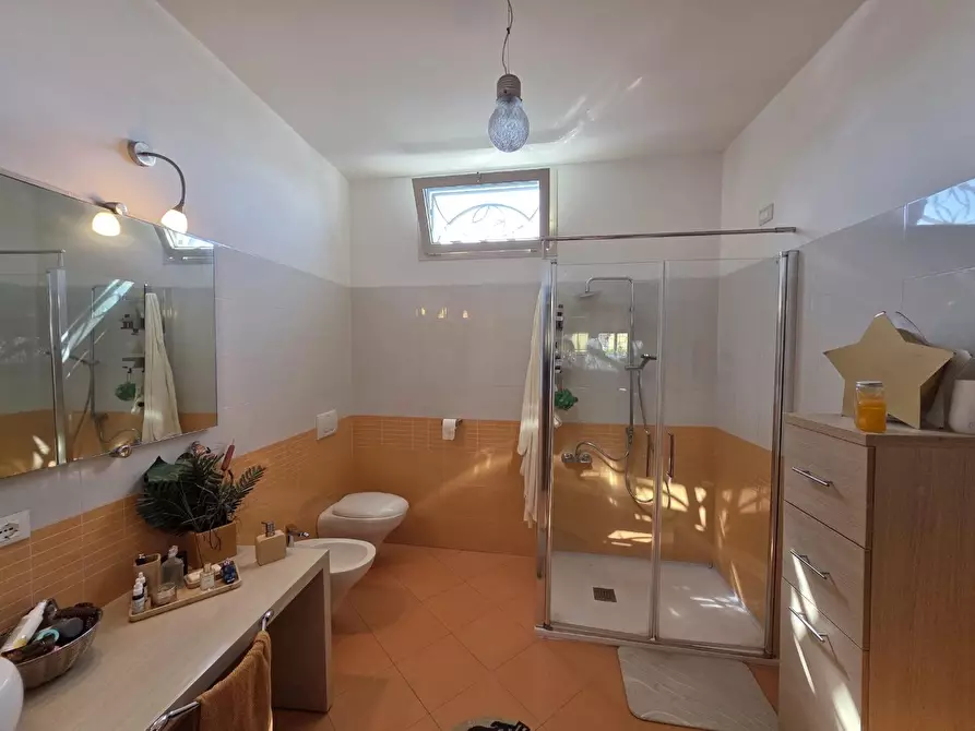 Immagine 16 di Casa semindipendente in vendita  a Viareggio