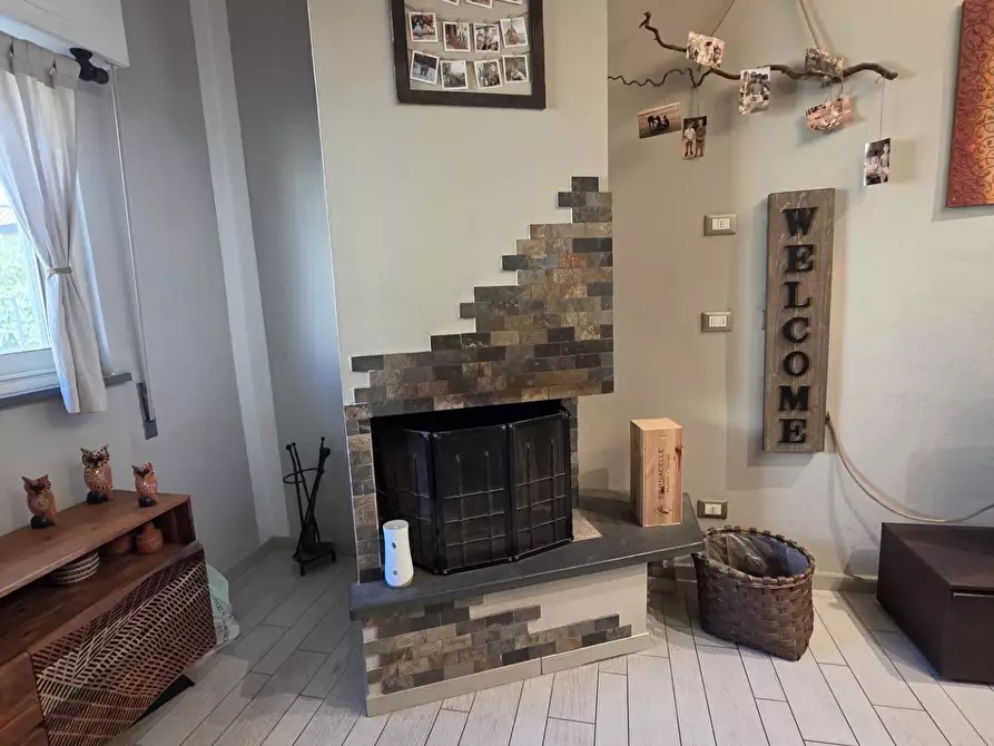 Immagine 7 di Casa semindipendente in vendita  a Viareggio