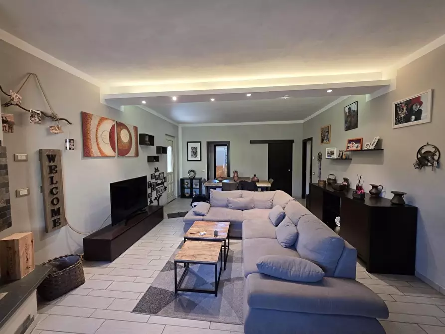 Immagine 5 di Casa semindipendente in vendita  a Viareggio