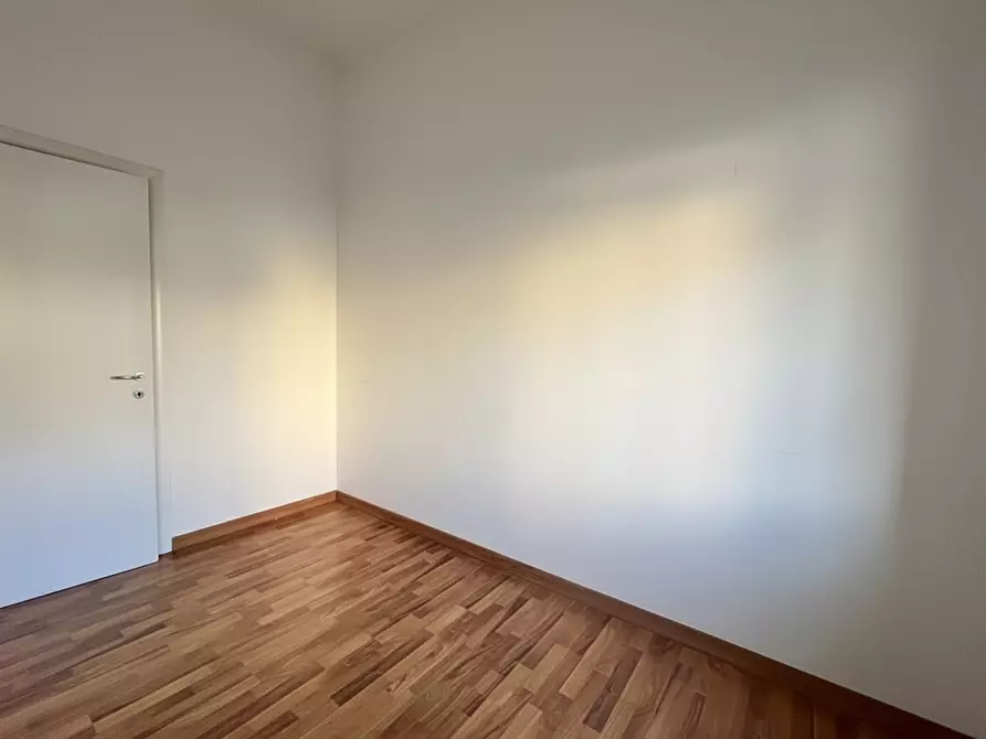 Immagine 29 di Appartamento in vendita  a Samarate