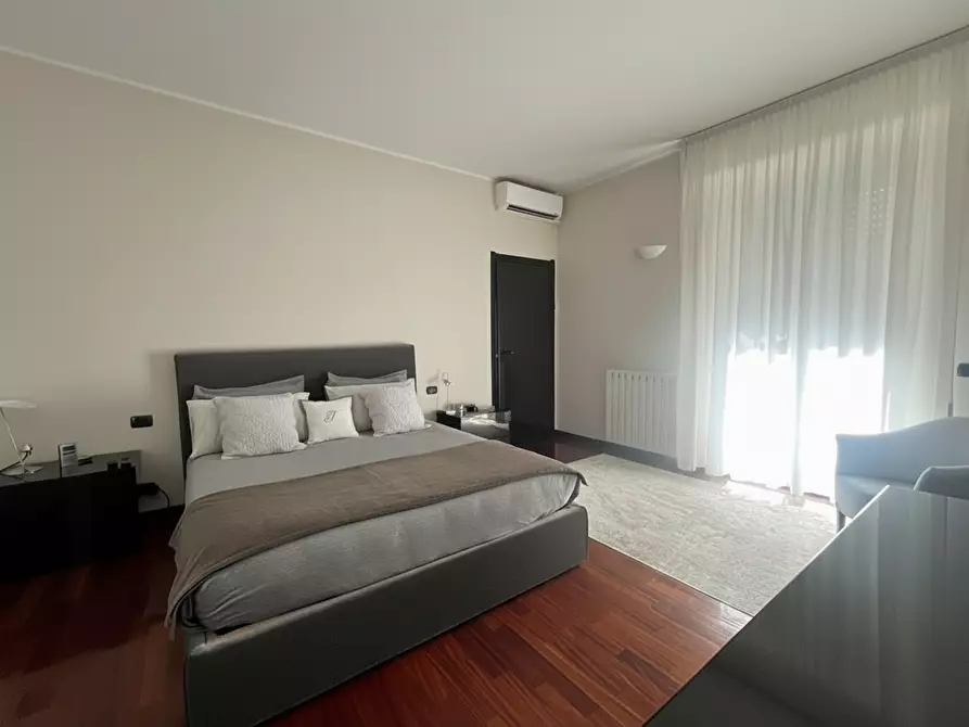 Immagine 17 di Appartamento in vendita  a Samarate