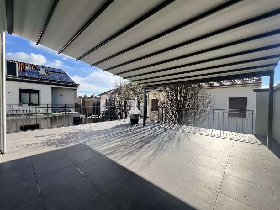 Immagine 2 di Appartamento in vendita  a Samarate