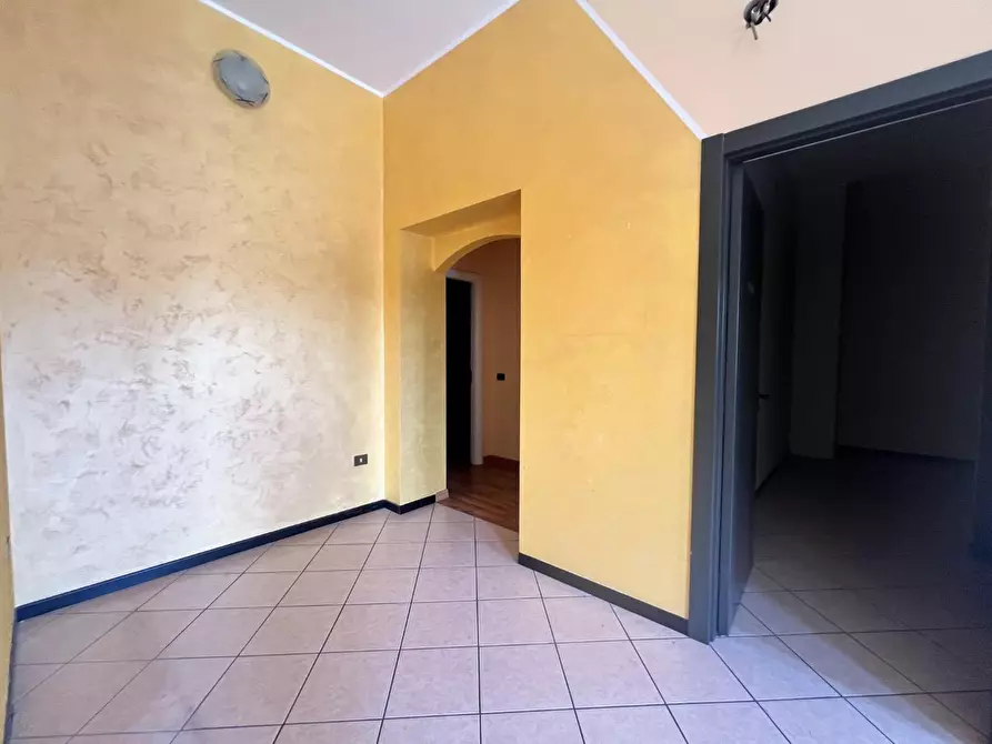 Immagine 28 di Appartamento in vendita  a Samarate