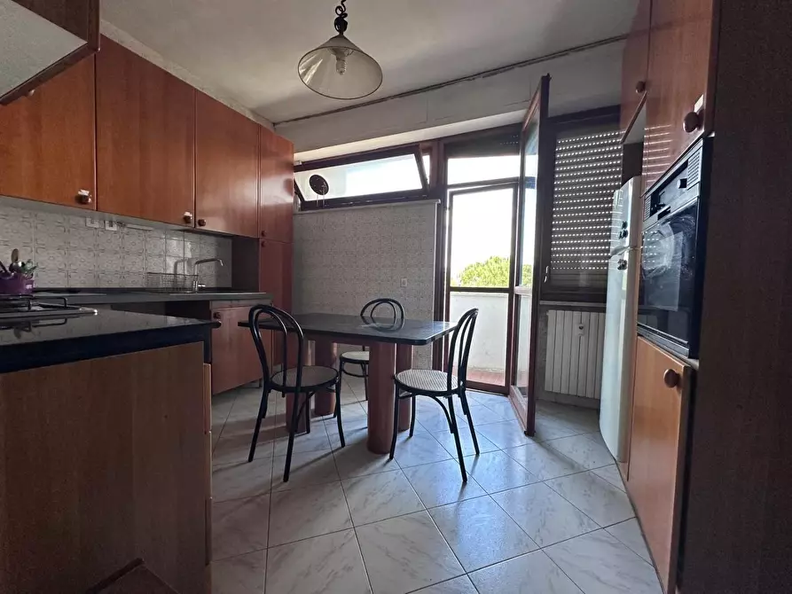 Immagine 12 di Appartamento in vendita  a Pisa