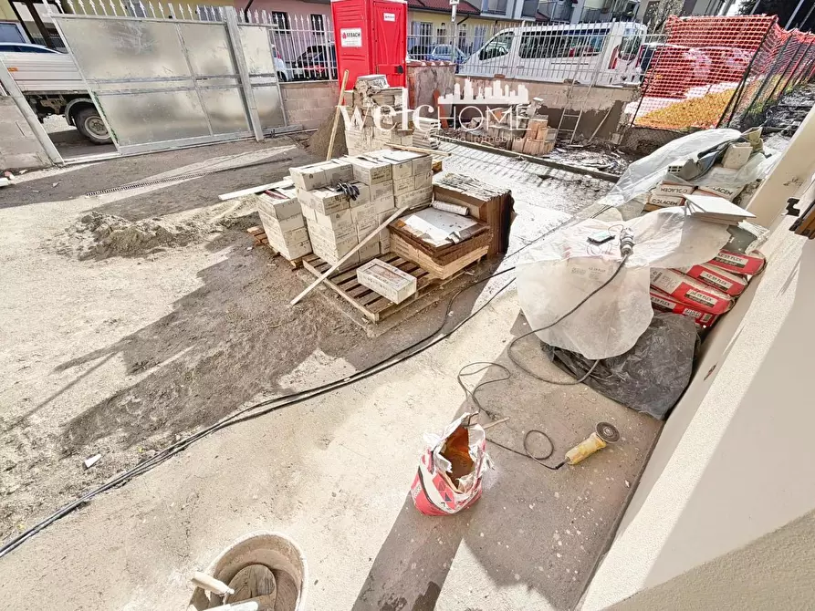 Immagine 38 di Villetta a schiera in vendita  a Prato