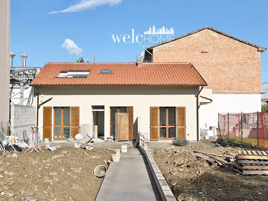 Immagine 2 di Villetta a schiera in vendita  a Prato