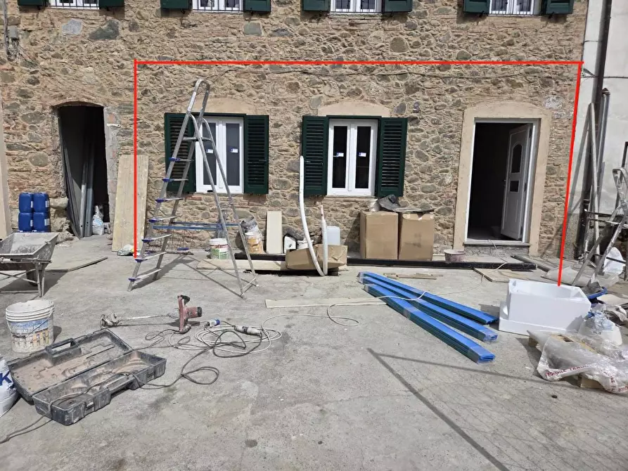 Immagine 1 di Appartamento in vendita  a Capannori