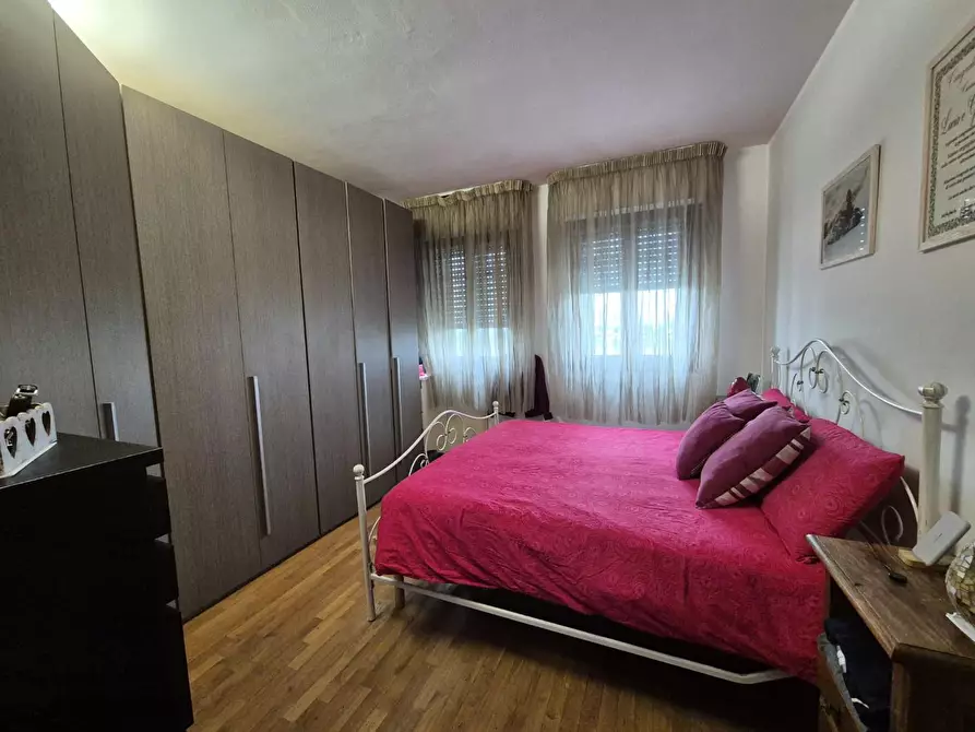 Immagine 18 di Villetta a schiera in vendita  a Viareggio