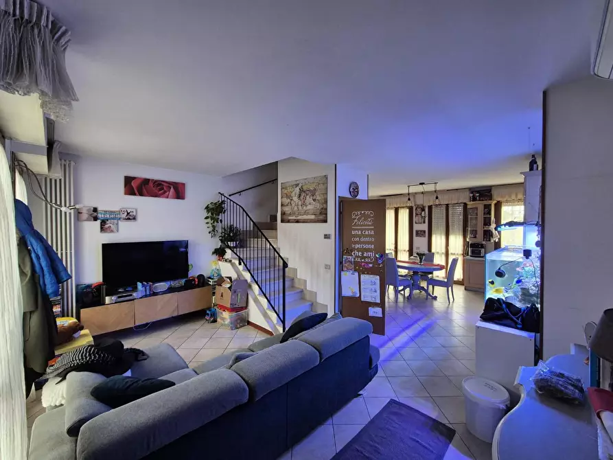 Immagine 42 di Villetta a schiera in vendita  a Viareggio