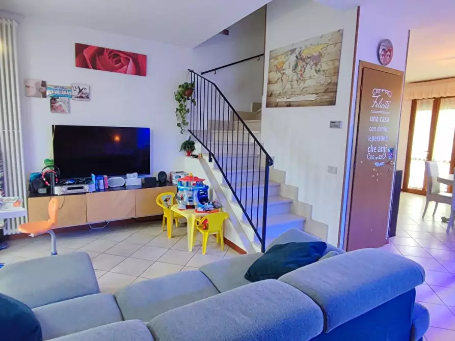 Immagine 6 di Villetta a schiera in vendita  a Viareggio