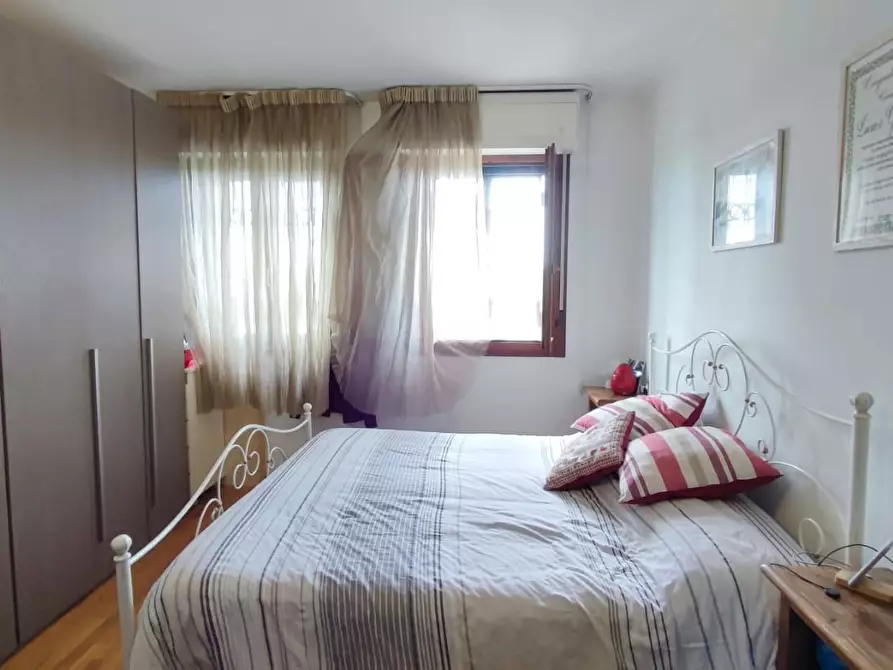 Immagine 17 di Villetta a schiera in vendita  a Viareggio