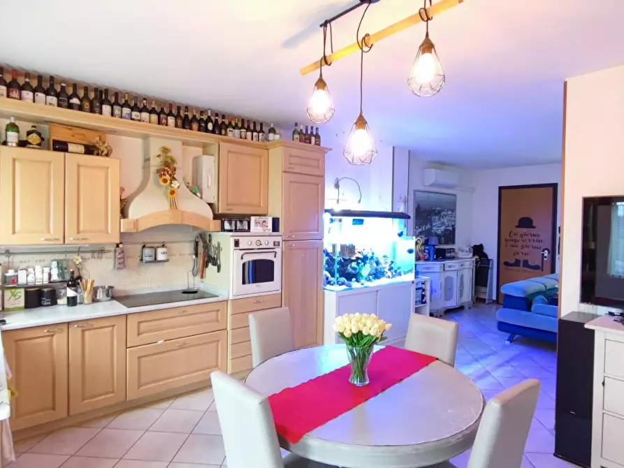 Immagine 3 di Villetta a schiera in vendita  a Viareggio