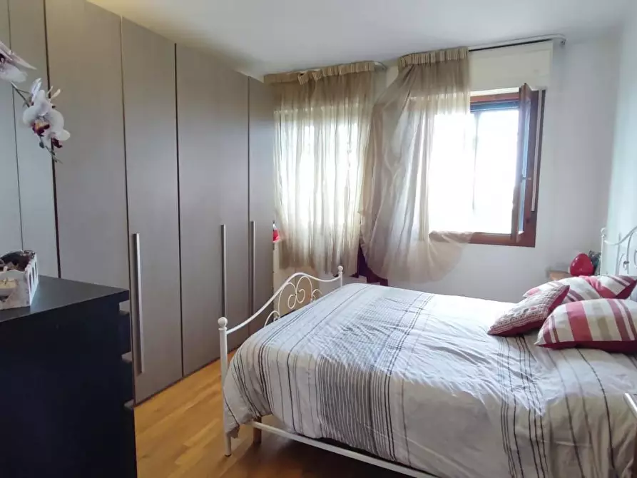 Immagine 16 di Villetta a schiera in vendita  a Viareggio