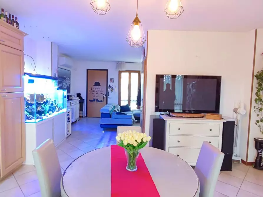 Immagine 2 di Villetta a schiera in vendita  a Viareggio