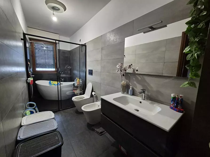 Immagine 26 di Villetta a schiera in vendita  a Viareggio